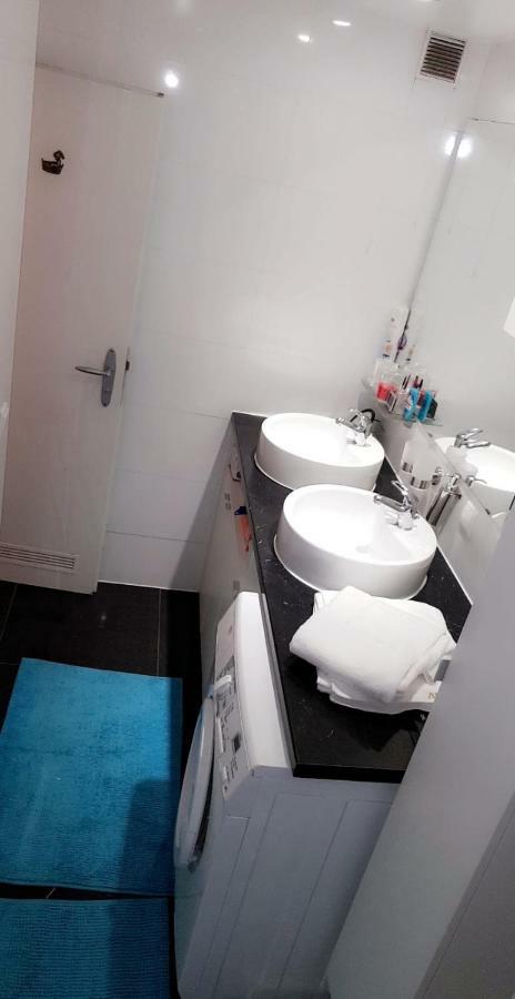 Sehr Schoene Drei Zimmer Deluex Wohnung In Sindelfingen Kültér fotó